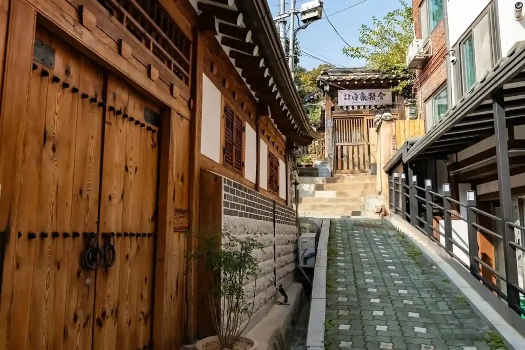 bukchon hanok village-adyatama tour