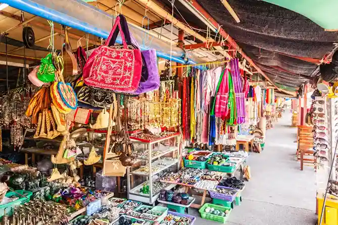 10 Tempat Wisata Belanja di Thailand Surga Belanja!
