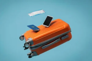packing list wajib saat liburan: koper, dokumen penting dan obat-obatan