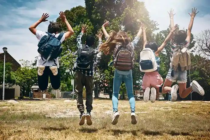 7 Rekomendasi Destinasi Outing Kantor Luar Negeri yang Seru dan Terjangkau - adyatamatour