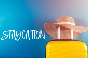 Staycation-VS-Vacation-Simak-Perbedaannya-paket wisata bersama adyatamatour