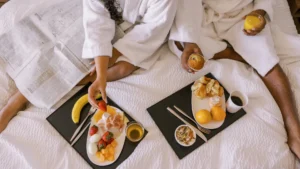 Staycation Hotel vs Villa, Mana yang Lebih Worth It