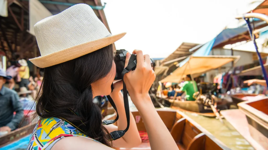 Tips Foto Bareng Lokal Tanpa Ganggu Privasi