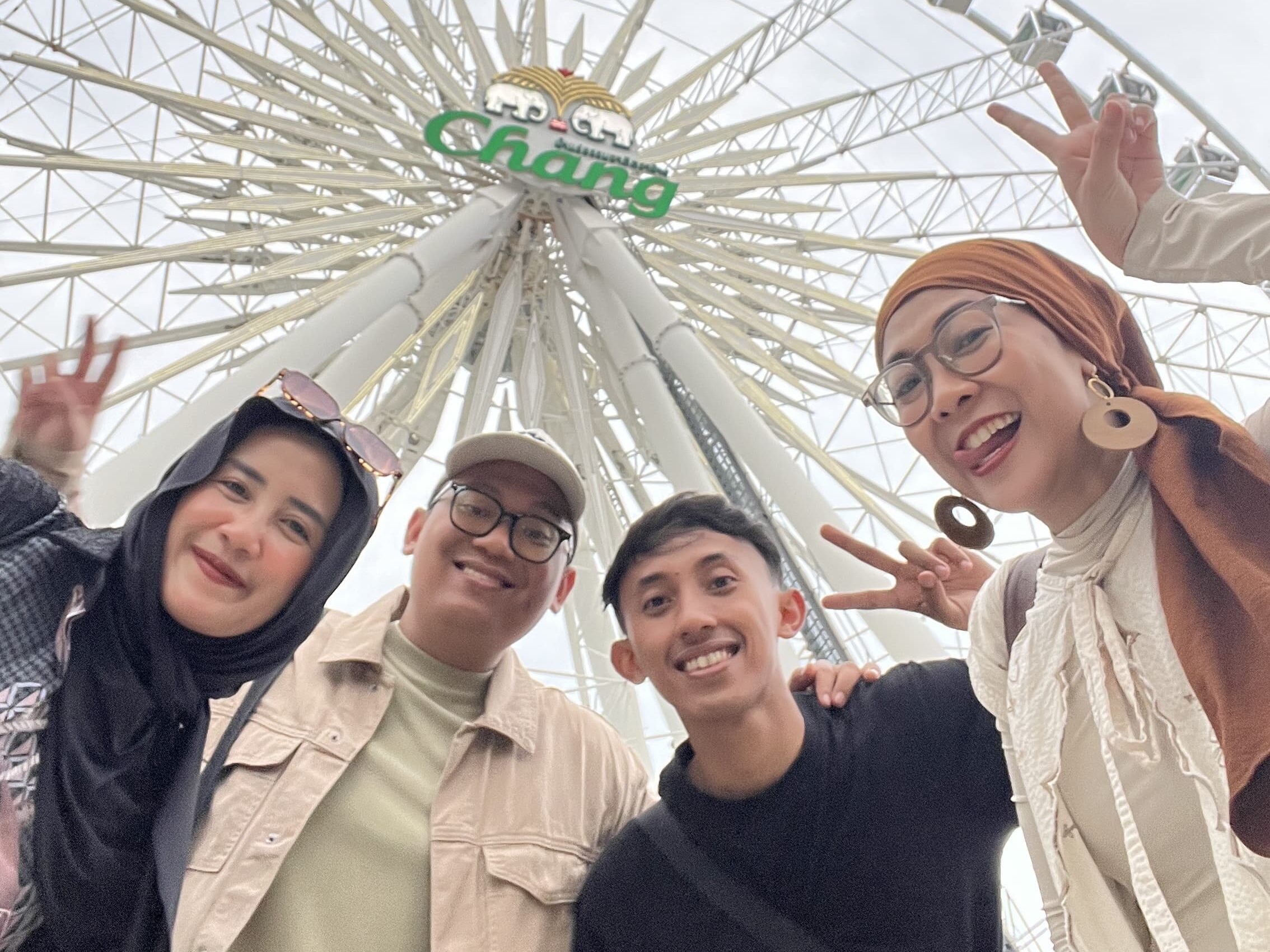 Asiatique Bangkok bersama Adyatamatour