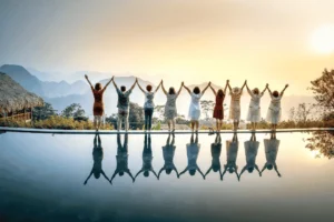 Traveler menikmati momen liburan nyaman dan menyenangkan karna tips nabung Adyatama Tour.