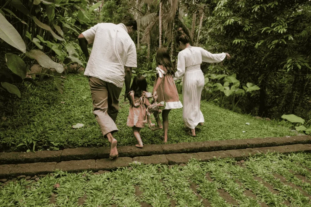 Liburan nyaman bareng adyatamatour