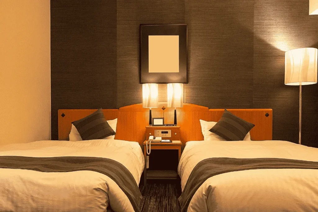 Tips Check in Hotel agar istirahat makin nyaman dan aman - adyatamatour.co.id