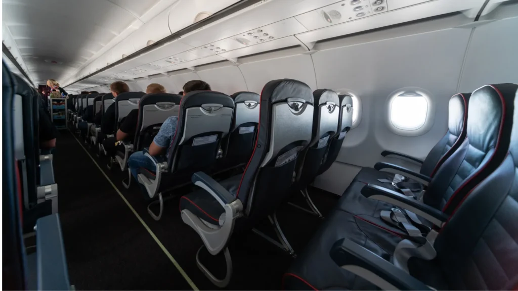 Tips Naik Pesawat Long Flight Pertama Kali