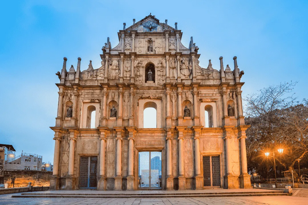 Ruins of St. Paul Macau, ikon wisata bersejarah yang wajib dikunjungi dalam paket wisata Macau Zhuhai