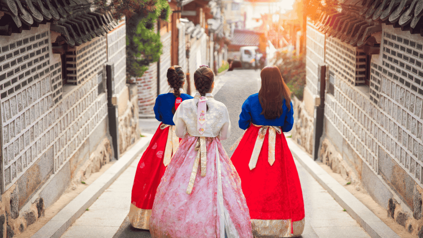 Hanbok Experience di Korea: Lokasi Terbaik dan Tips Foto