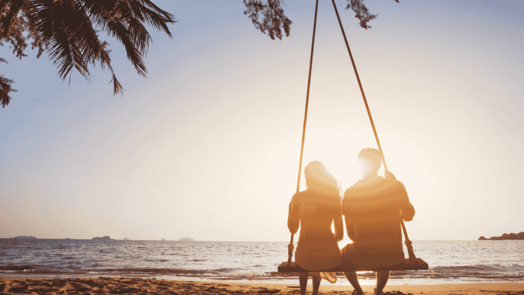 Pasangan menikmati liburan romantis di Thailand sebagai hadiah Valentine