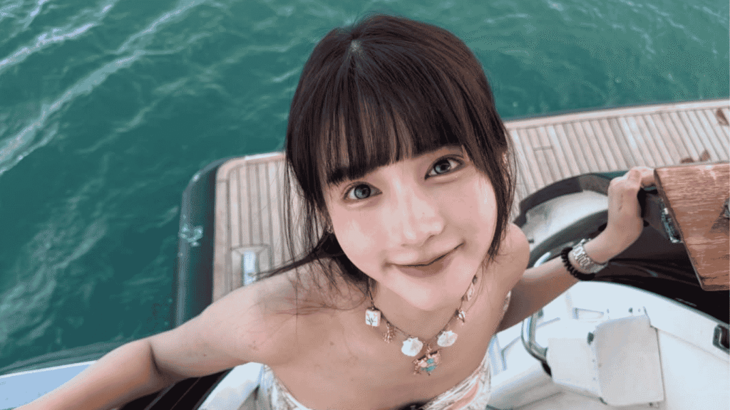 Yoshi Rinrada Ladyboy tercantik di thailand